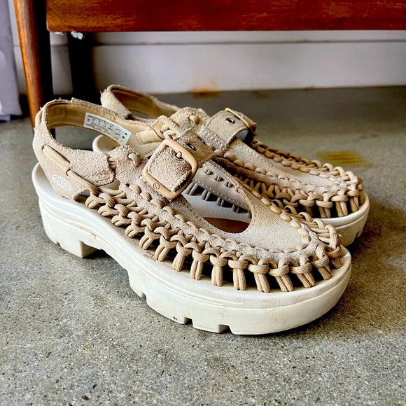 Keen Uneek PLT Mary Jane Sneakers W7 - Picture 1 of 4